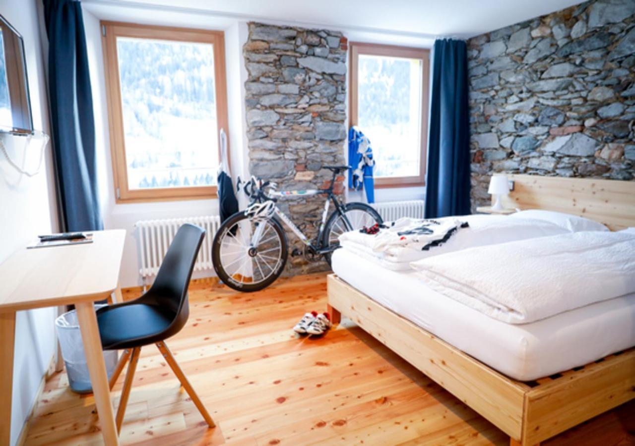 Hotel Bed&Bike Tremola San Gottardo Airolo Exterior foto